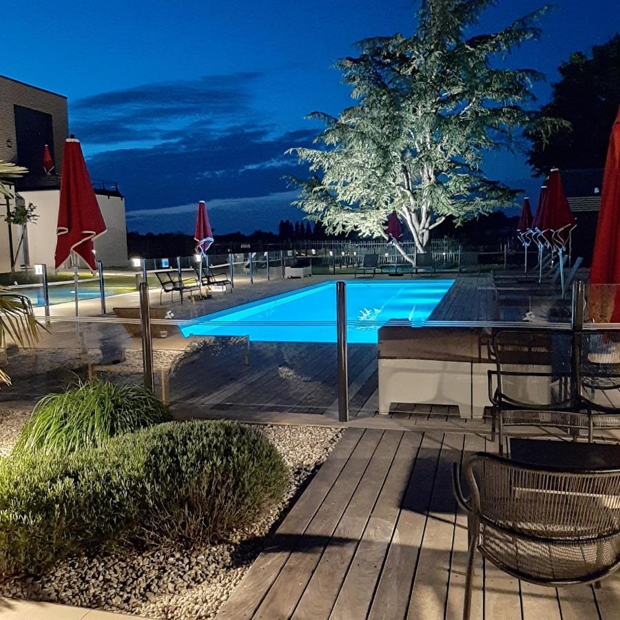 Logis Hotel Relais Saint Jacques - Chateauroux Deols Exterior photo