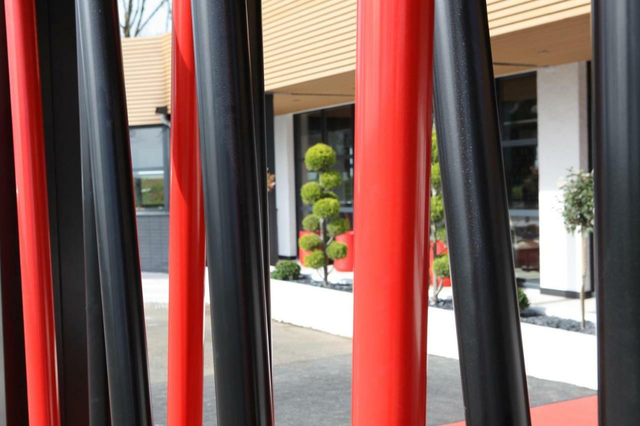 Logis Hotel Relais Saint Jacques - Chateauroux Deols Exterior photo