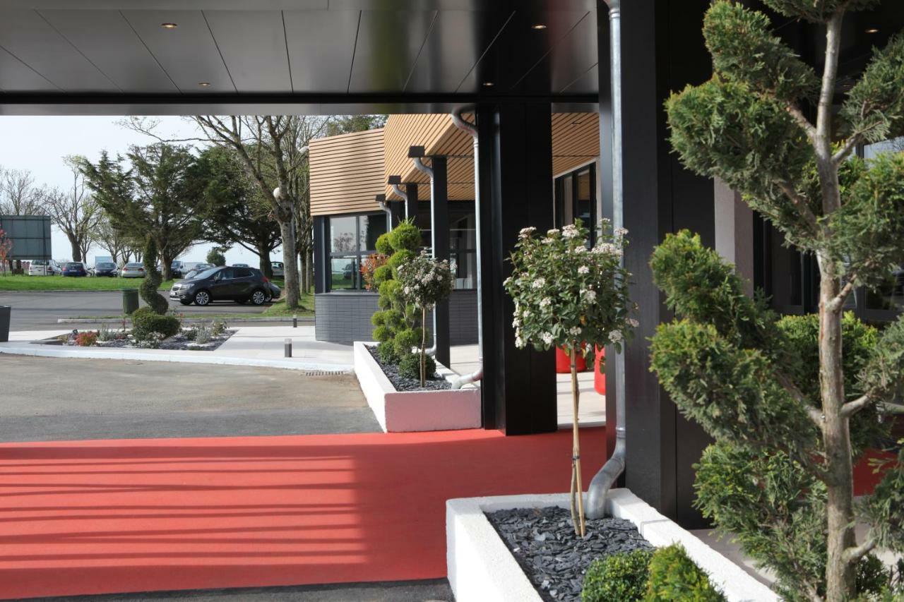 Logis Hotel Relais Saint Jacques - Chateauroux Deols Exterior photo